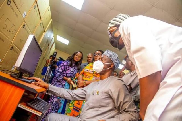 Makinde Distributes Over 1,000 Computers To MDAs in Oyo State